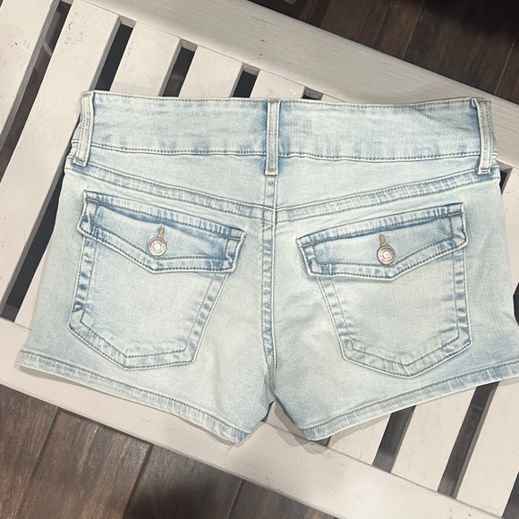 Aeropostale Light Wash Jean Shorts - Picture 6 of 7